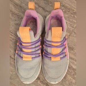 Adidas Kids Sneakers in Gray and Orange